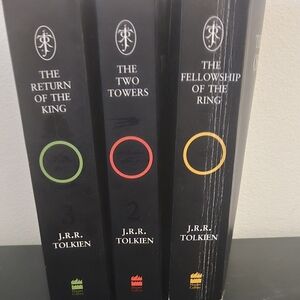 J.R.R. Tolkien Book Set - The Lord of the Rings Trilogy